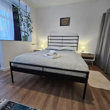 Central, Happy Wi Fi