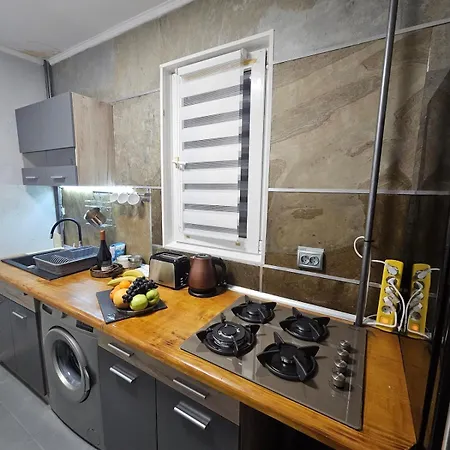 Central, Happy Wi Fi Apartment
