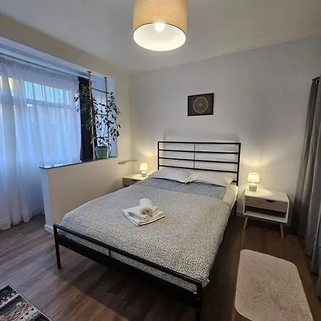 Central, Happy Wi Fi Apartment