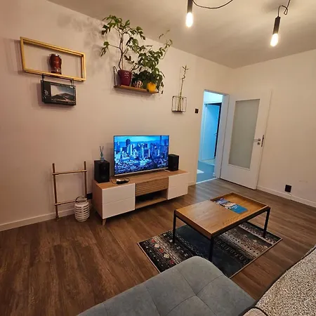 Central, Happy Wi Fi Apartment